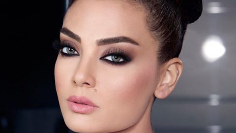 مكياج دخاني مع تحديد العيون بالكحل الأسود وأحمر شفاه وردي من بسام فتوح لعروس عيد الأضحى 2015