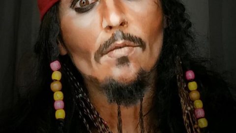 لوسيا بيتاليس بوجه الممثل الأمريكي Johnny Depp