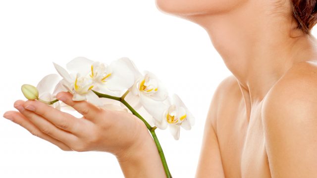 نصائح سحريه لجمال العنق