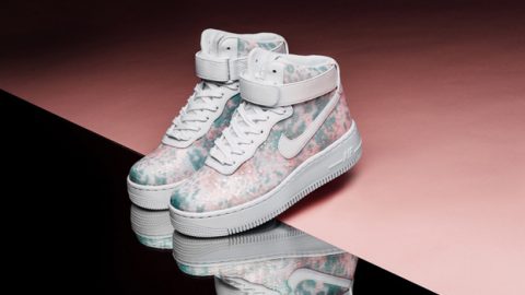 حذاء نايك الرياضي الجديد سيحولكِ إلي سندريلاً