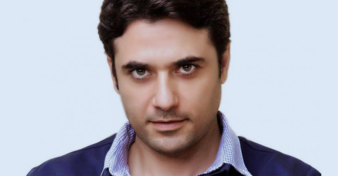 زواج أحمد عز حقيقة أم شائعة للهروب من زينة