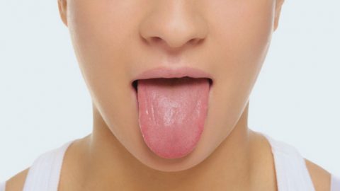 أشياء هامة يعبر بها لسانك عن صحتك