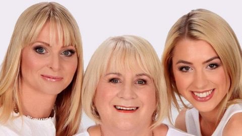 نصائح مكياج لبشرة متوهجة في مختلف الأعمار