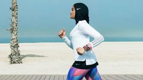 المحجبات نجوم حملة نايكي الجديدة