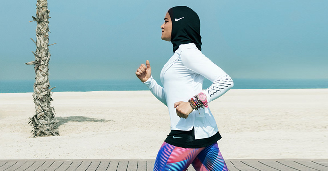 المحجبات نجوم حملة نايكي الجديدة