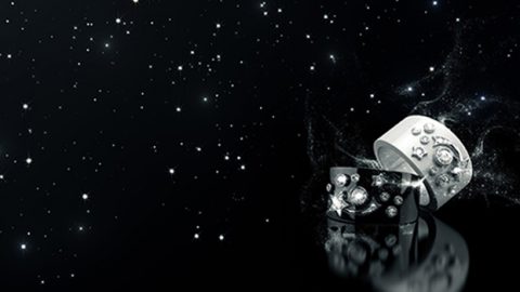 مجوهرات شانيل 2015 تلمع في سماء الفخامة