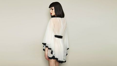 إطلالتك الناعمة بالروب في ليلة عيد الحب