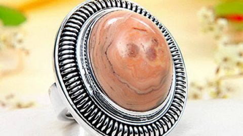 خواتم من العقيق الحر