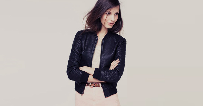 حيل لم تعرفيها من قبل عن تنظيف الجاكيت الجلد