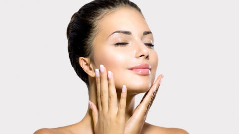 أقنعة منزلية لمحاربة تجاعيد البشرة في الشتاء