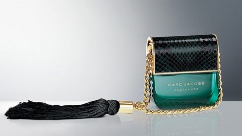 عطر مارك جاكوبس 2015 يختبئ داخل حقيبة أنيقة