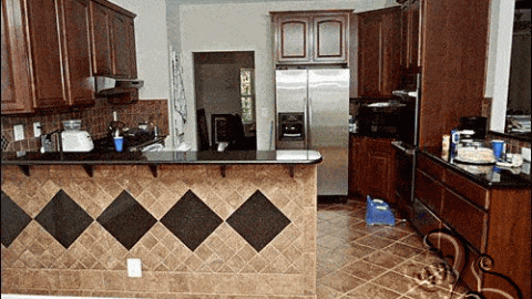 ارضية من السيراميك للمطبخ