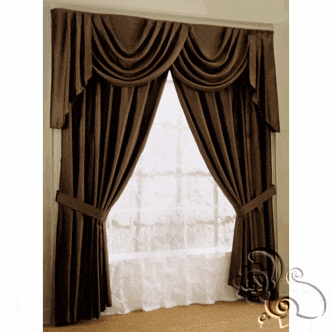 ستائر مخملية باللون البني