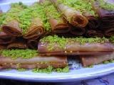 رقائق البقلاوة