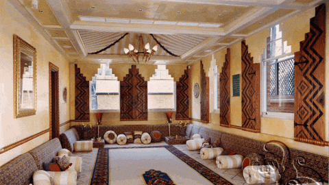 ديكور سقف لمجلس عربي
