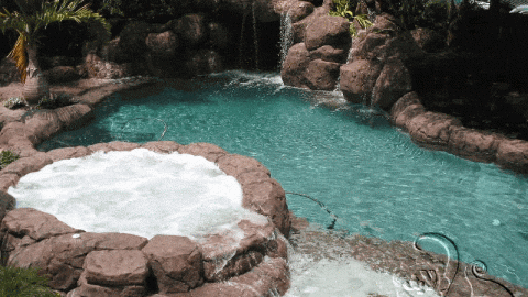 شلال مائي خارجي رائع