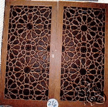 باب مزخرف تراثي
