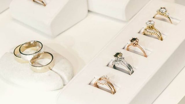 خاتم الخطوبة : دليلك لأفضل خواتم الخطبة لسنة 2019