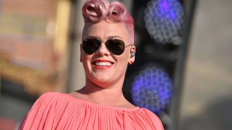 مشهورات طلبن الزواج من أزواجهم فالصبر قد لا يكون الحل دوما