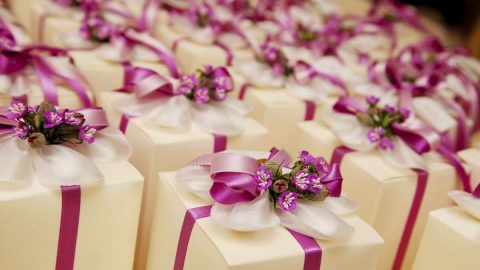 كيف تشكرين ضيوف زفافك بطرق مبتكرة ورائعة؟