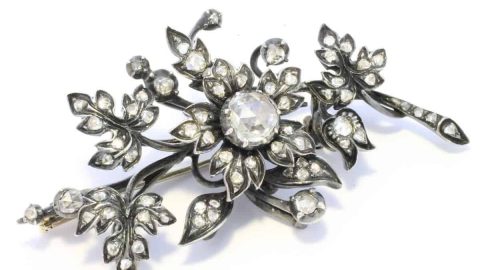 موديلات حديثة للبروش لسنة 2019 تستحق أن تطلعي عليها