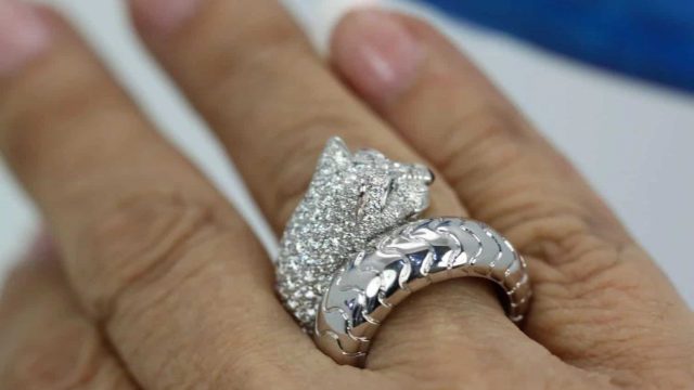 خواتم الماس مع لمسات فنية وإبداع أشهر العلامات التجارية