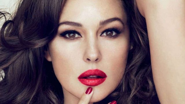 خطوات تطبيق مكياج ناعم فرنسي مناسب لجميع إطلالاتك