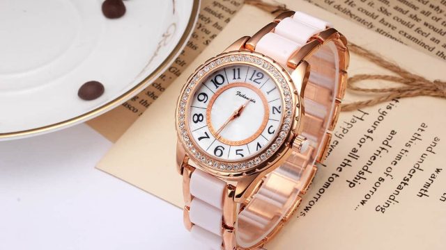 بالصور: ساعات يدوية فخمة لحفلات زفاف صيف 2019