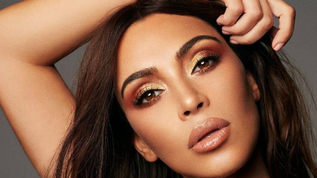 أحدث قصات الشعر من كيم كارداشيان للشعر القصير