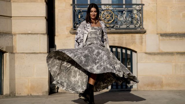 فساتين للمحجبات مناسبة للسهرات تظهر بأسبوع باريس للهوت كوتور