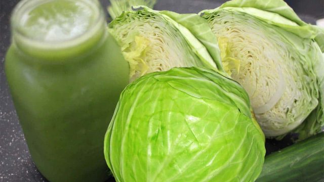 ماء الملفوف للعناية بالشعر وعلاج تساقطه