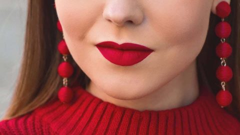 أفضل أحمر الشفاه البودرة لشفاه غاية في الجمال بأسلوب طبيعي