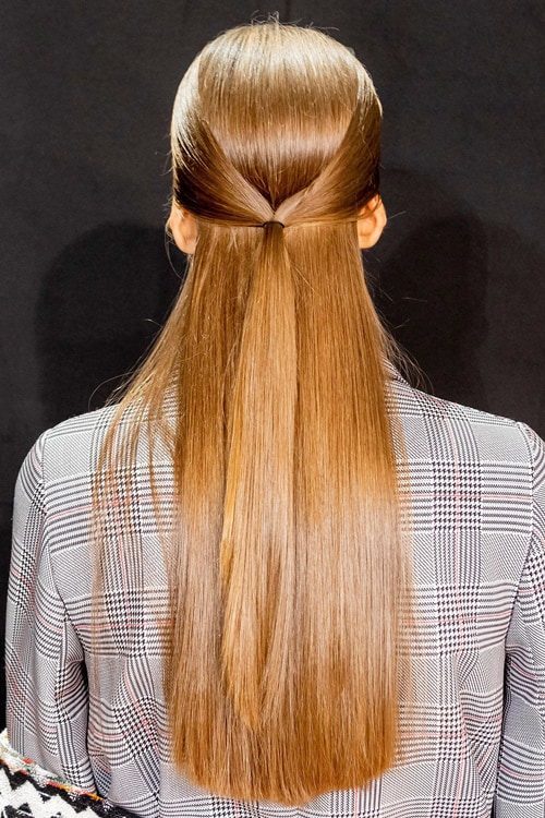 تسريحة الشعر المفرود واللامع