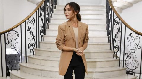 طرق تنسيق جاكيت البليزر لاتباع آخر صيحات الموضة