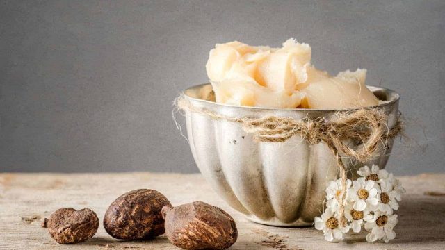 زبدة الشيا لعلاج الشعر التالف عليك بتجربتها