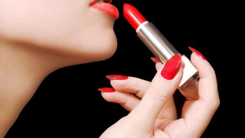 أفضل منتجات روج مزدوجة لإطلالة متميزة