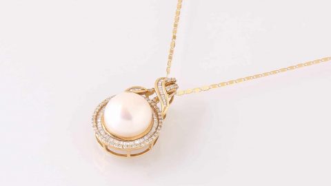 موديلات ذهب ولؤلؤ أنيقة لإطلالة يومية متألقة