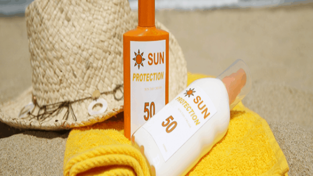 أفضل كريم الوقاية من الشمس في فصل الخريف والشتاء   