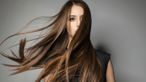 خلطات طبيعية لعلاج الشعر المحروق من السشوار