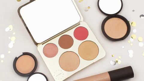 أحدث منتجات البلاش للمسة جذابة لمكياجك