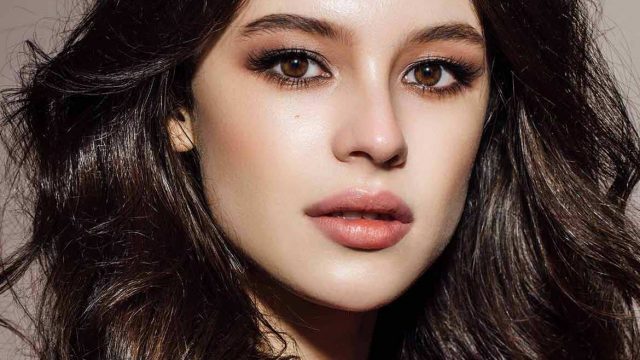 طرق التخلص من ارهاق البشرة بعد التعب من حفلات نهاية العام