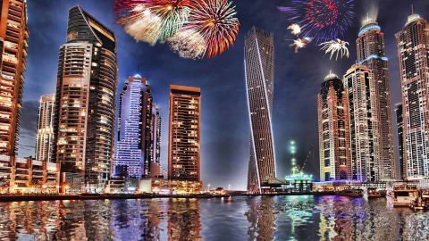 إطلالات الفنانات العربيات بمناسبة رأس السنة للعام 2020