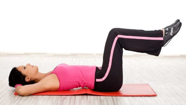 أفضل التمارين للحصول على بطن مسطحة خلال شهر