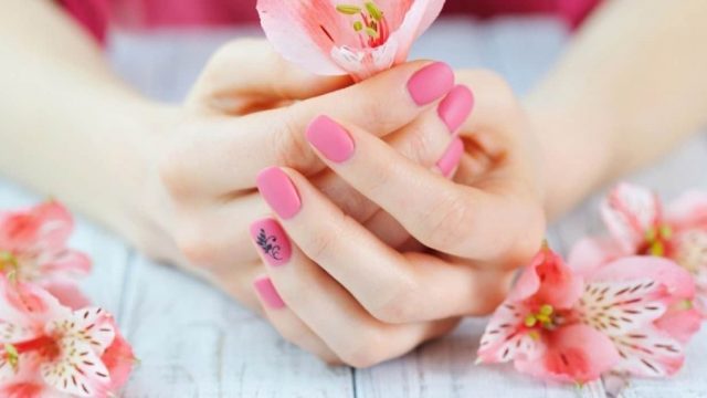 أدوات الأظافر وطرق استخدامها
