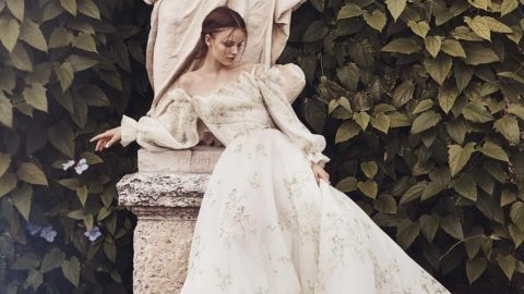 فساتين خطوبة للمحجبات : تشكيلة رائعة من أسبوع الموضة بباريس