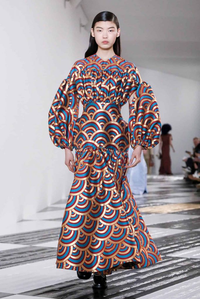 فساتين سهرة واسعة 