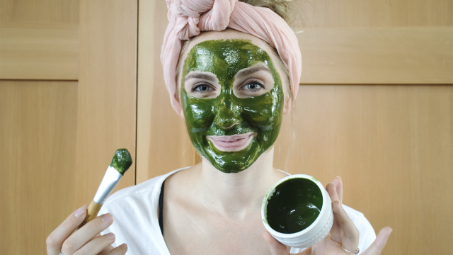 أقنعة الشاي الأخضر .. فوائدها وطرق تجهيزها في المنزل