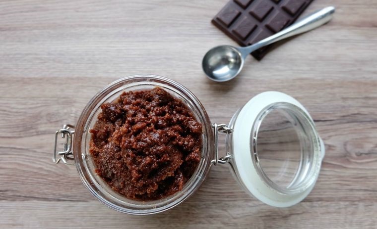 أفضل وصفات منزلية لتقشير الوجه