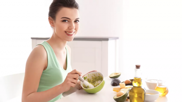 اسهل طريقة لتطويل الشعر