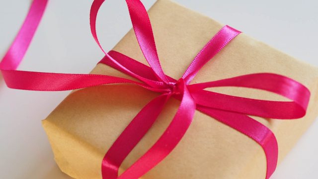 قائمة بأفضل الهدايا النسائية الفاخرة
